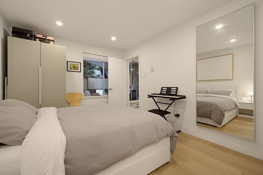 204 1345 Comox Street Vancouver, BC - 15