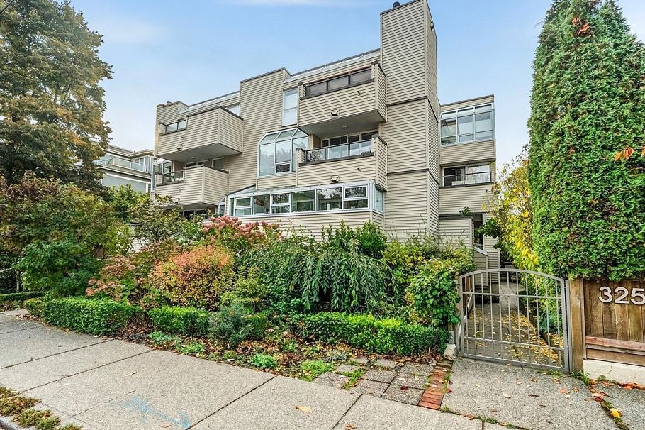7 3250 W 4th Avenue Vancouver, BC - 21