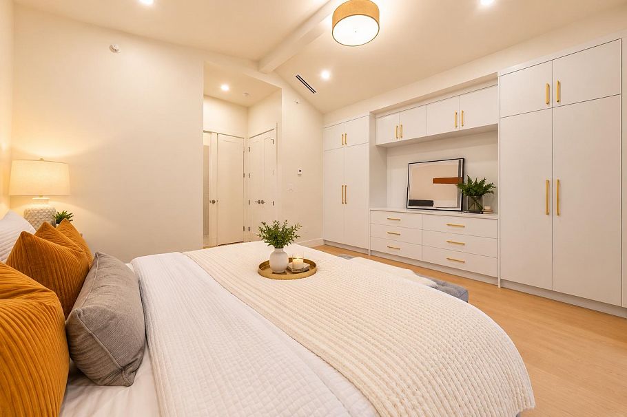 1 1582 E 2nd Avenue Vancouver, BC - 36