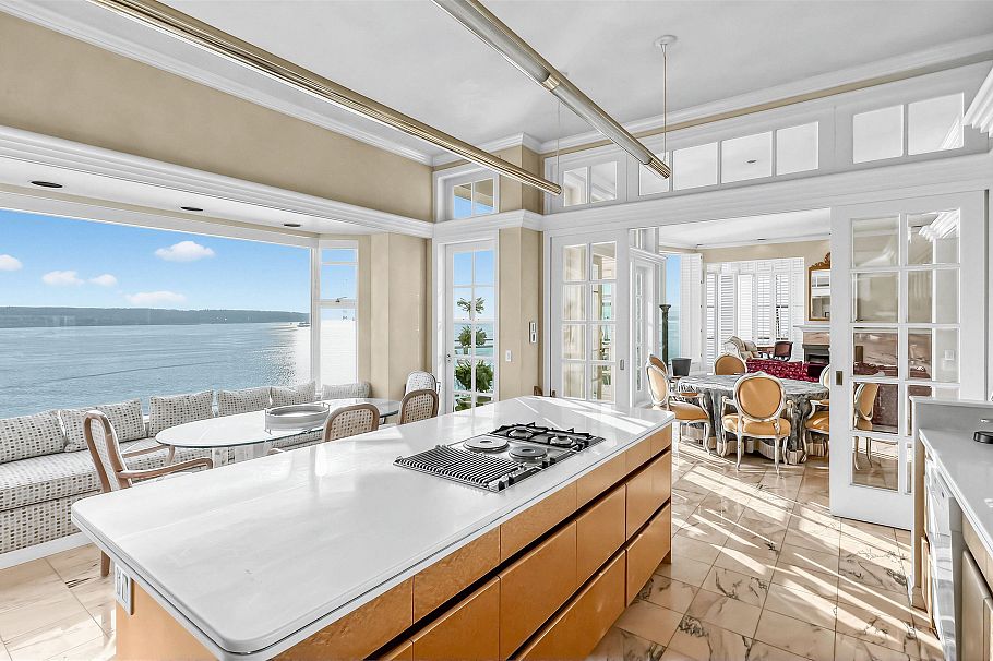 17 1861 Beach Avenue Vancouver, BC - 19