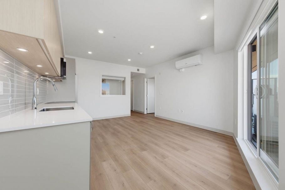 619 1529 OXFORD, North Vancouver BC V7J 0G2 North Vancouver, BC - 10