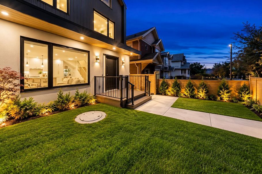 1 1582 E 2nd Avenue Vancouver, BC - 38