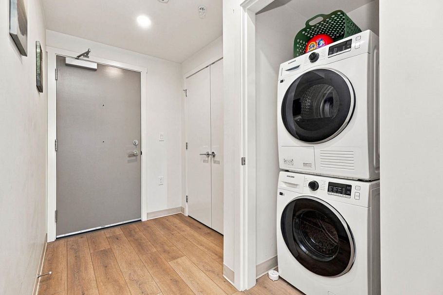 224 1529 OXFORD, North Vancouver BC V7J 0G2 North Vancouver, BC - 8