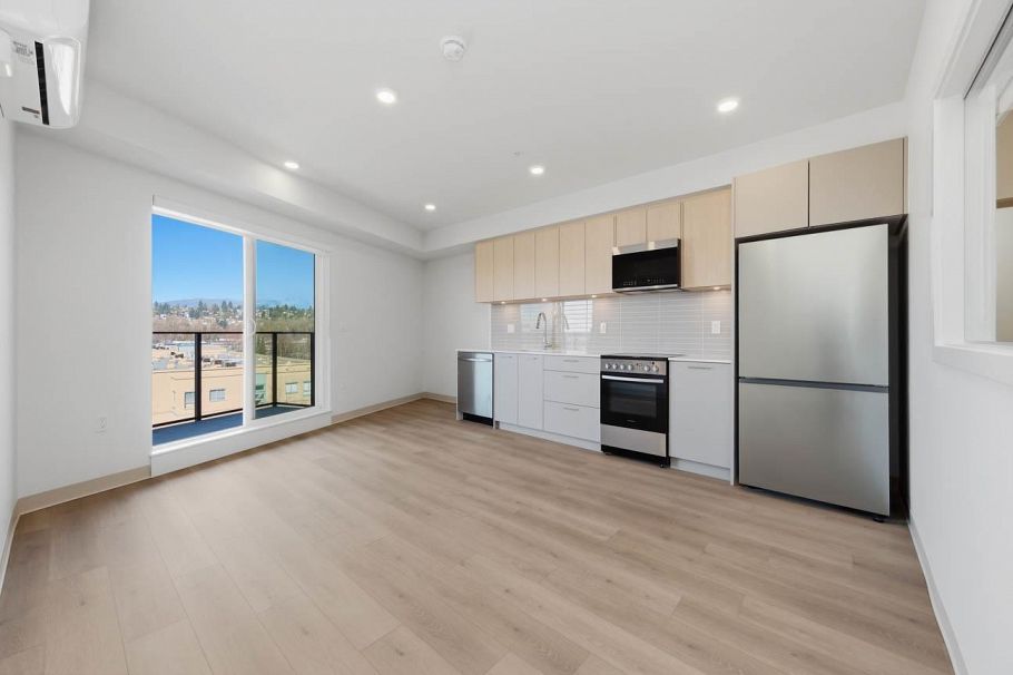 619 1529 OXFORD, North Vancouver BC V7J 0G2 North Vancouver, BC - 7