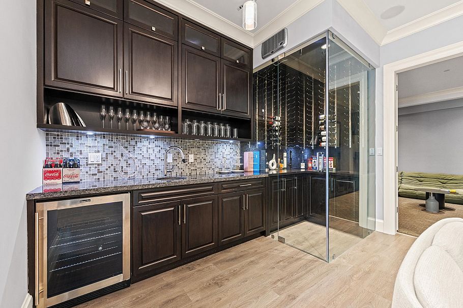 2756 W 38th Avenue Vancouver, BC - 26