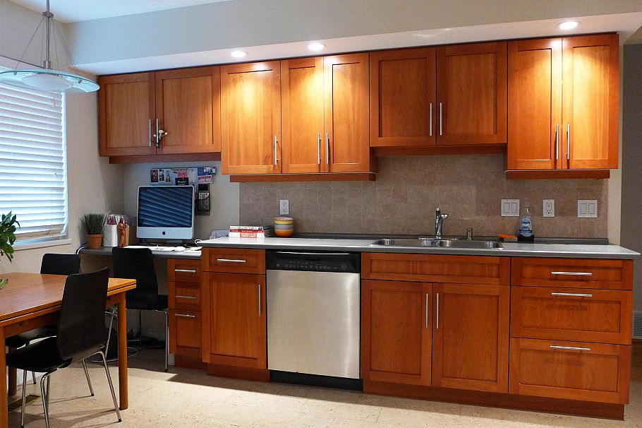 3014 E 14th Avenue Vancouver, BC - 3