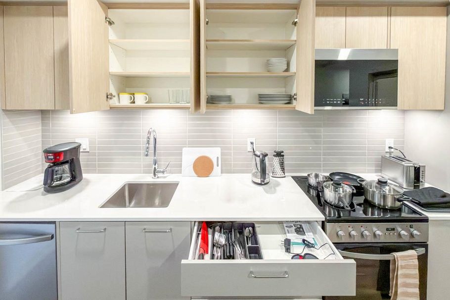 611 1529 OXFORD STREET, North Vancouver BC V7J 0G2 North Vancouver, BC - 6