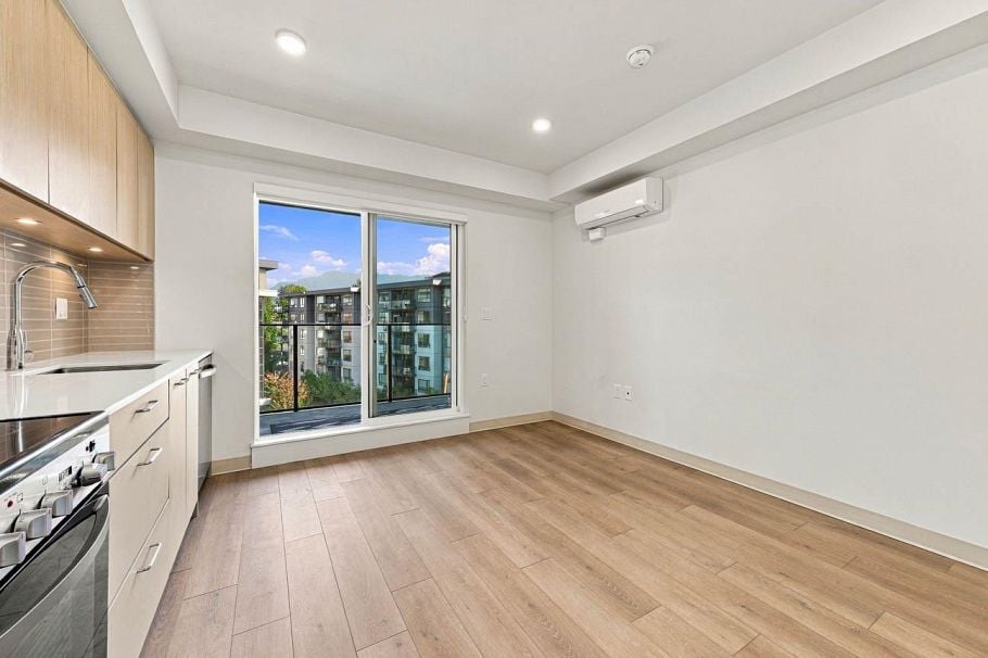502 1529 OXFORD STREET, North Vancouver BC V7J 0G2 North Vancouver, BC - 4