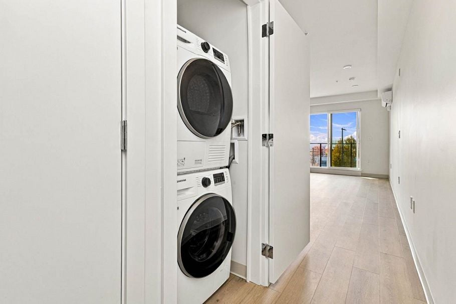 512 1529 OXFORD STREET, North Vancouver BC V7J 0G2 North Vancouver, BC - 3