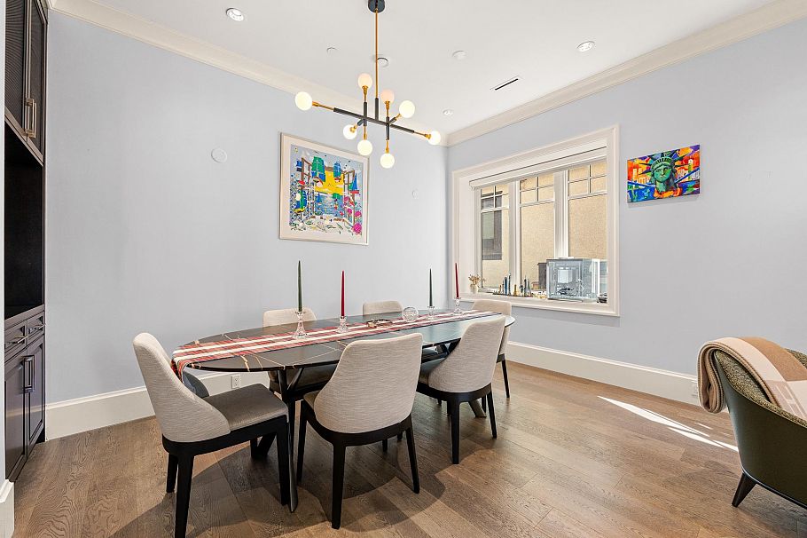 2756 W 38th Avenue Vancouver, BC - 8