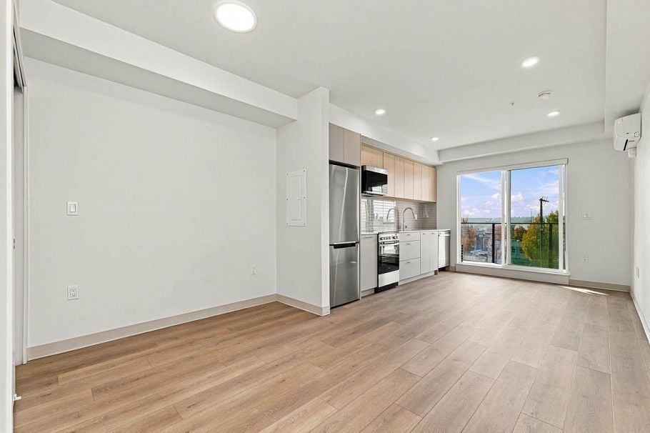 512 1529 OXFORD STREET, North Vancouver BC V7J 0G2 North Vancouver, BC - 2