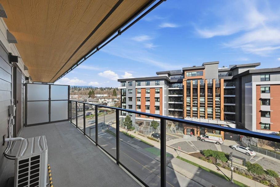424 1529 OXFORD, North Vancouver BC V7J 0G2 North Vancouver, BC - 2
