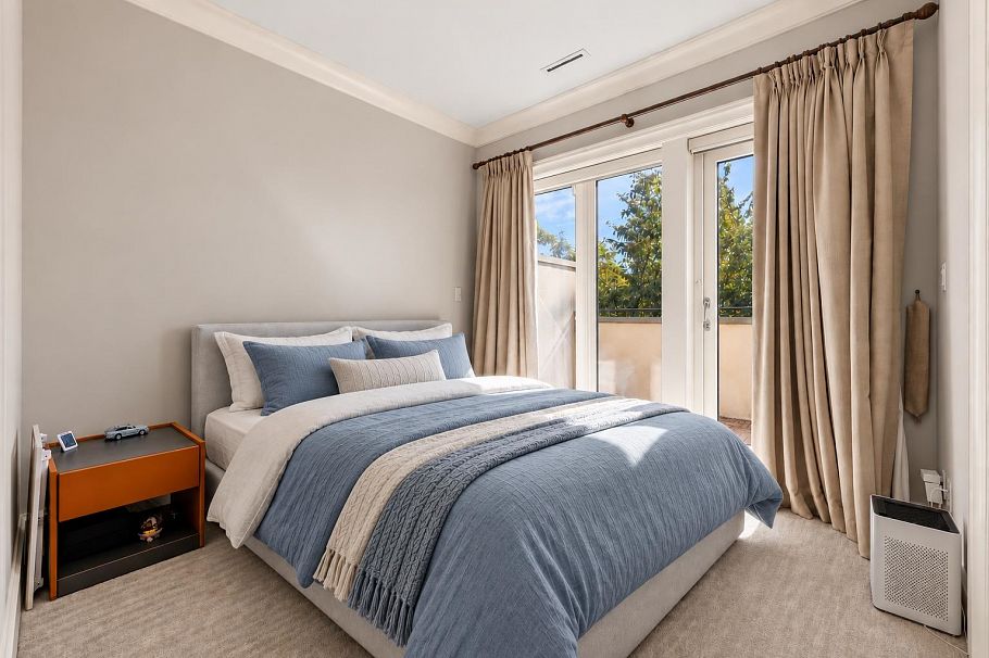 2756 W 38th Avenue Vancouver, BC - 17