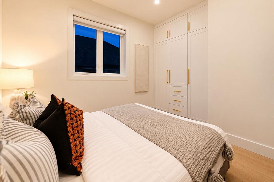 1 1582 E 2nd Avenue Vancouver, BC - 21