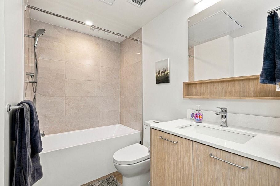 224 1529 OXFORD, North Vancouver BC V7J 0G2 North Vancouver, BC - 5