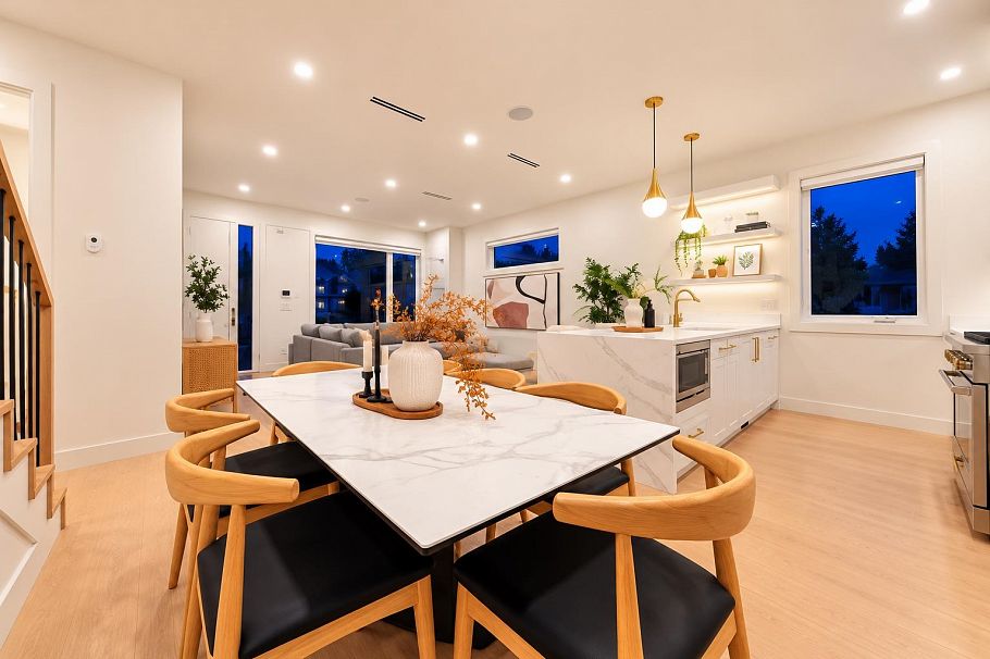 1 1582 E 2nd Avenue Vancouver, BC - 15