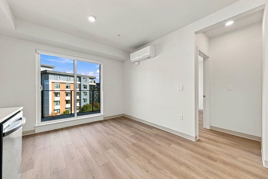 525 1529 OXFORD STREET, North Vancouver BC V7J 0G2 North Vancouver, BC - 4