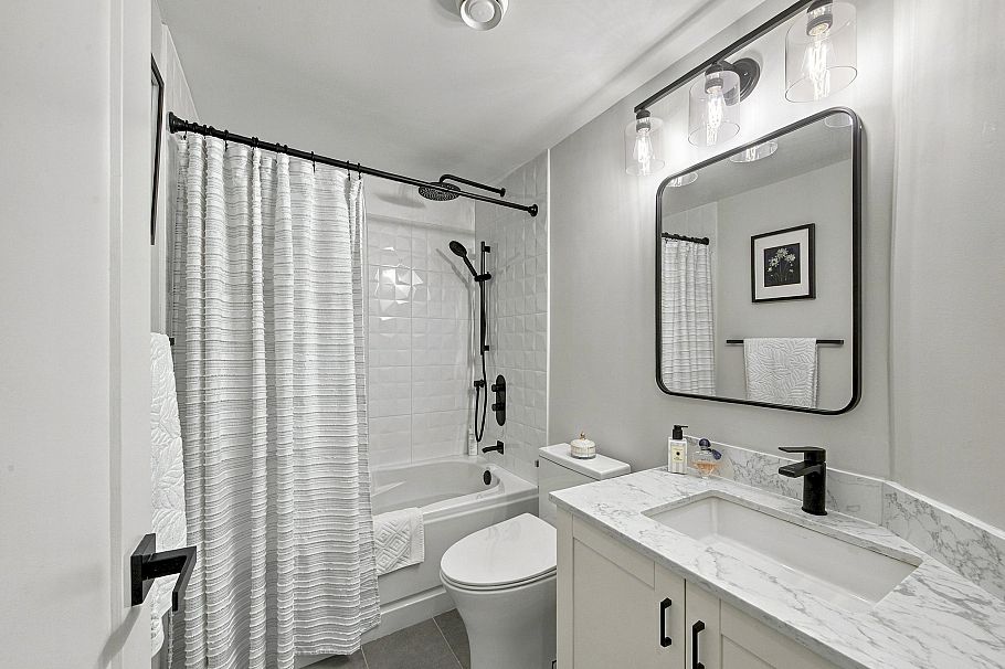 210 2181 W 10th Avenue Vancouver, BC - 23