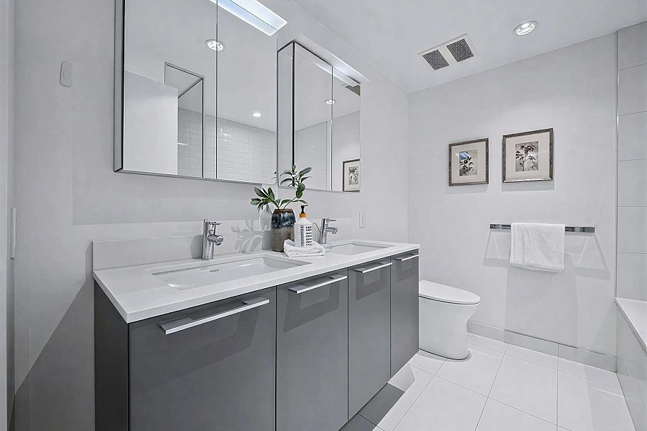 1005 4638 Gladstone Street Vancouver, BC - 18