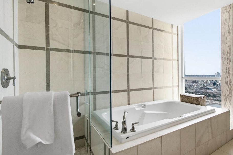 4302 1408 Strathmore Mews Vancouver, BC - 16