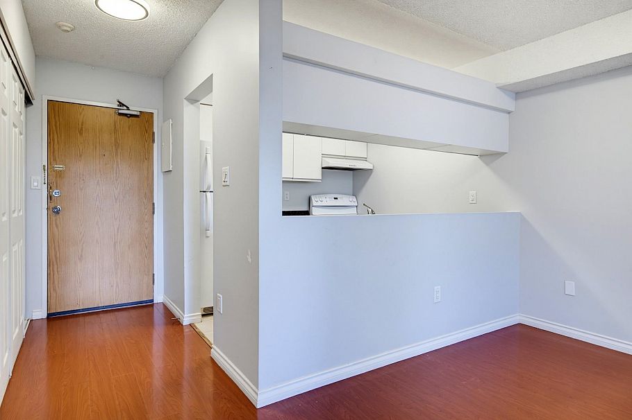 101 1040 E Broadway Vancouver, BC - 14