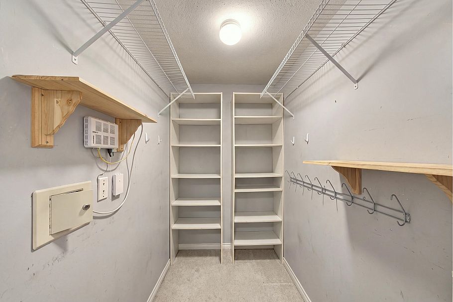 210 2181 W 10th Avenue Vancouver, BC - 31