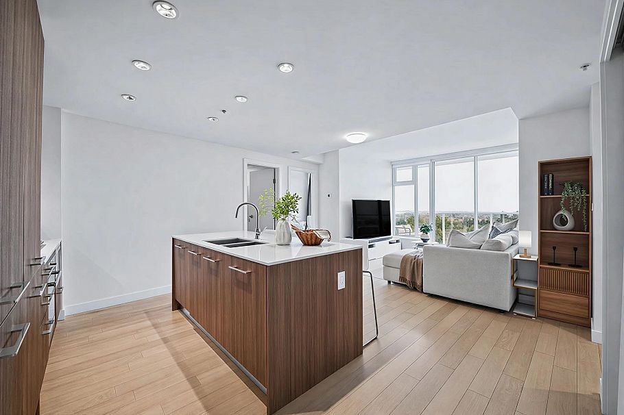 1005 4638 Gladstone Street Vancouver, BC - 1