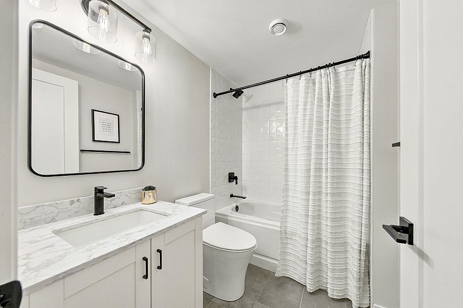 210 2181 W 10th Avenue Vancouver, BC - 28