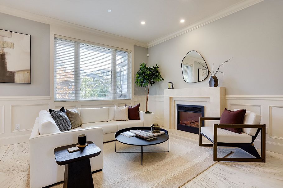 3760 W 17th Avenue Vancouver, BC - 3