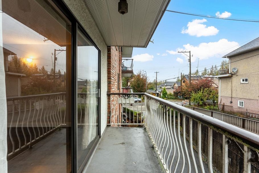 203 1611 E 3rd Avenue Vancouver, BC - 21