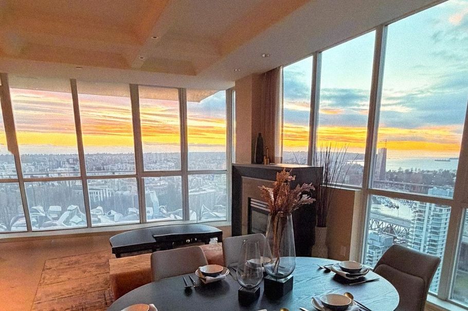 4302 1408 Strathmore Mews Vancouver, BC - 5