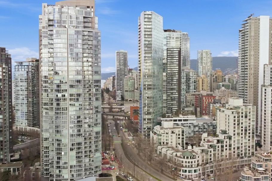 4302 1408 Strathmore Mews Vancouver, BC - 31