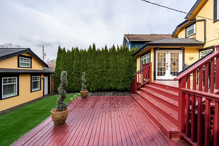 1562 W 62nd Avenue Vancouver, BC - 38