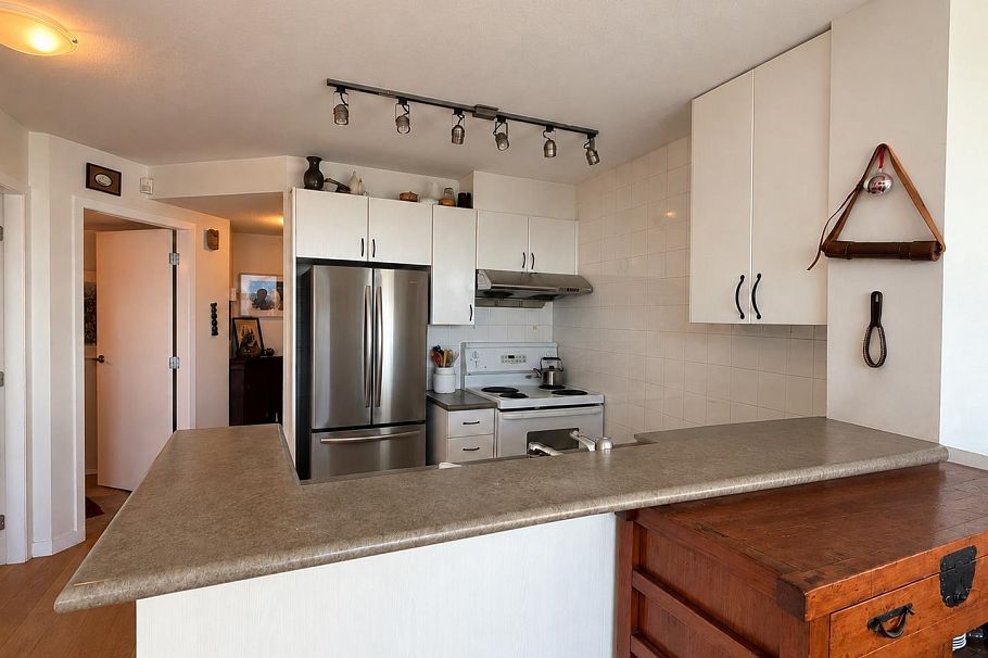 907 2733 Chandlery Place Vancouver, BC - 10