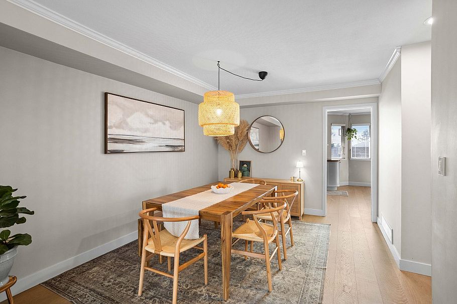 7 245 E 5th Street North Vancouver, BC - 5