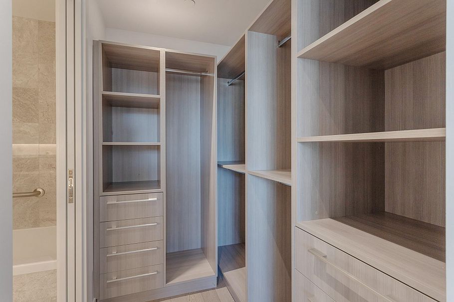 206 3220 Connaught Crescent North Vancouver, BC - 17