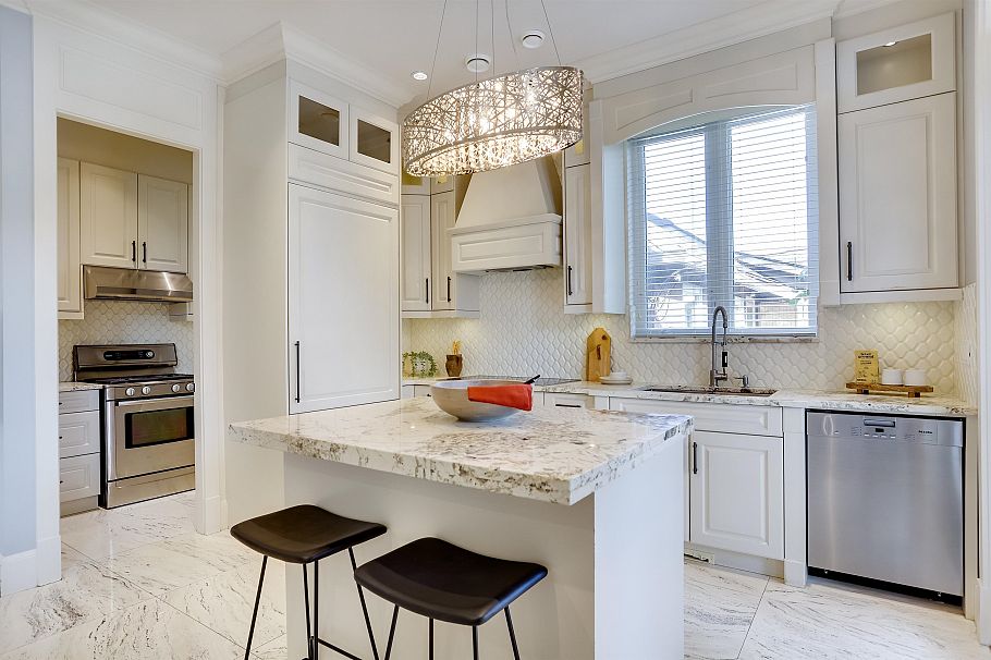 3760 W 17th Avenue Vancouver, BC - 11