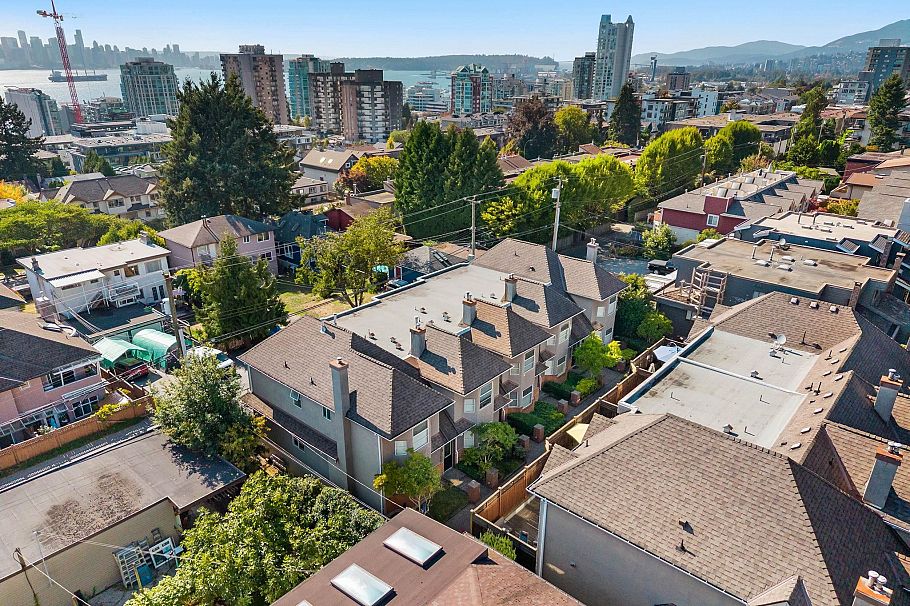 7 245 E 5th Street North Vancouver, BC - 36