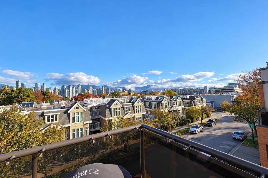 2 730 W 7th Avenue Vancouver, BC - 16