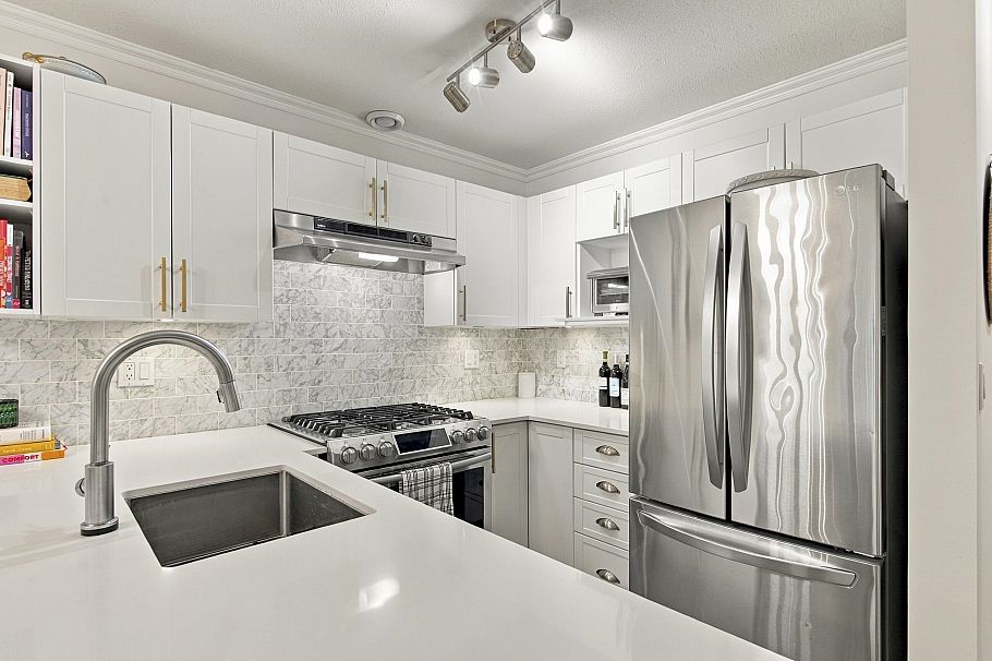 210 2181 W 10th Avenue Vancouver, BC - 14