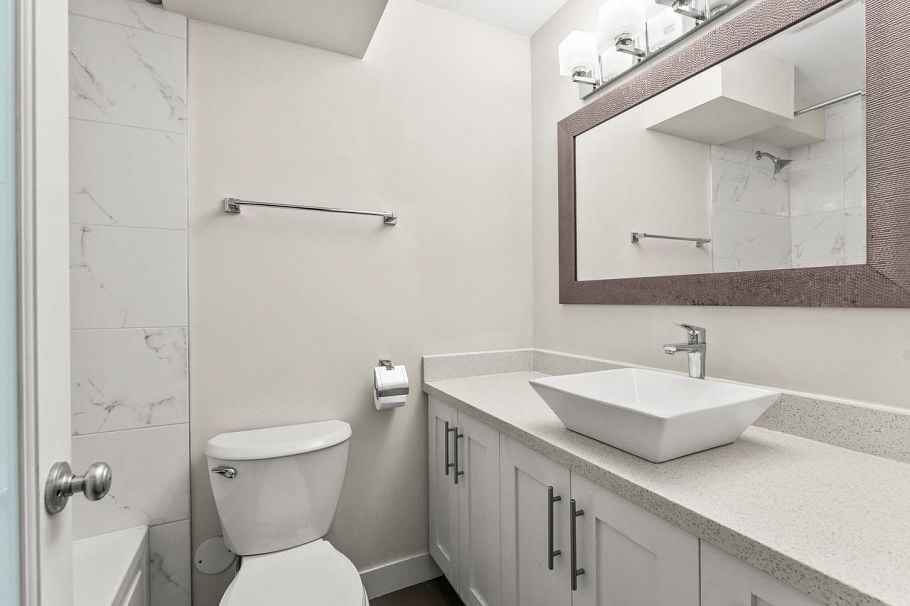 203 1611 E 3rd Avenue Vancouver, BC - 18