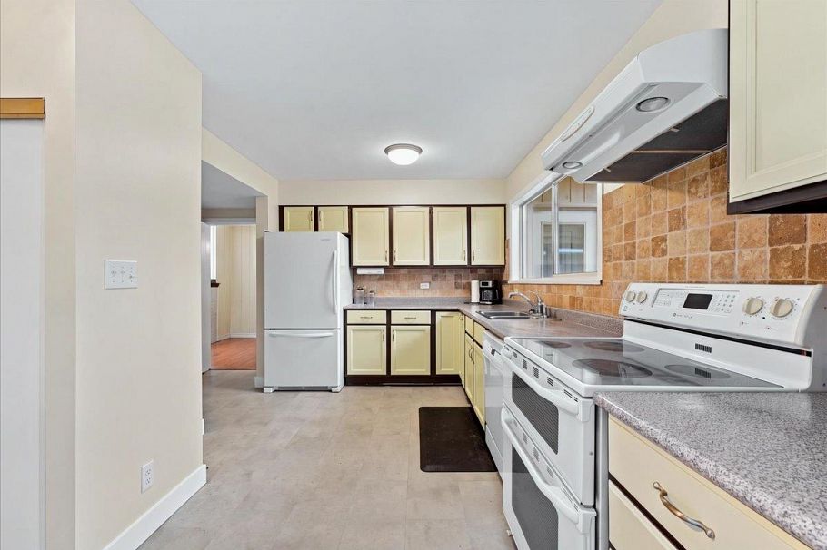 3040 Paisley Road North Vancouver, BC - 12