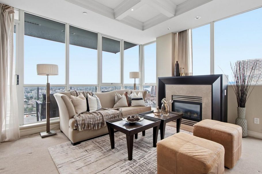 4302 1408 Strathmore Mews Vancouver, BC - 2