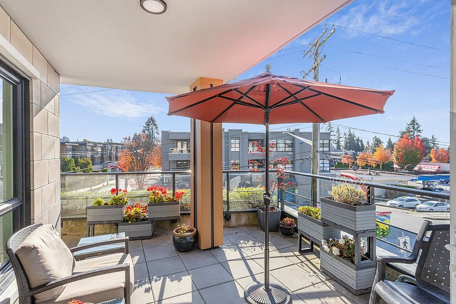 206 3220 Connaught Crescent North Vancouver, BC - 23