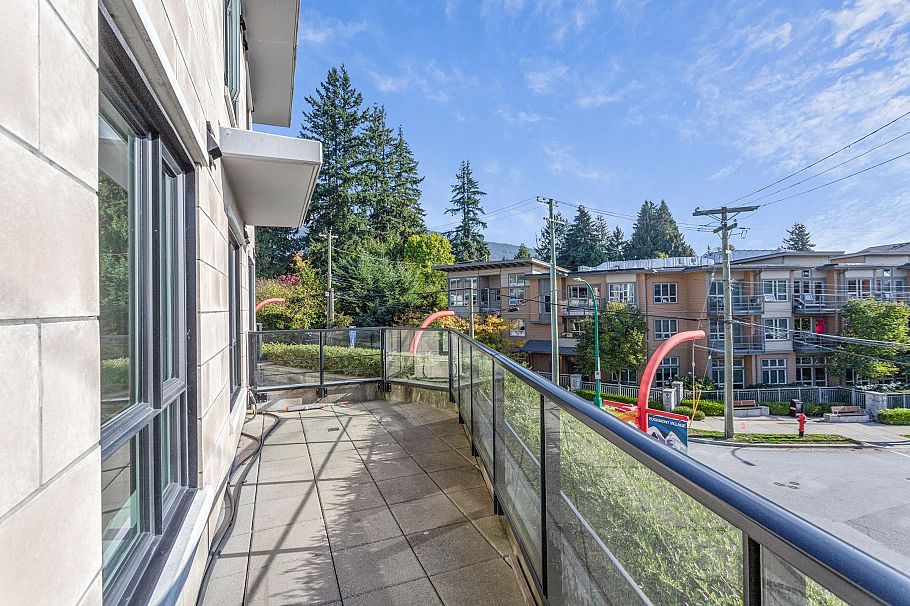 206 3220 Connaught Crescent North Vancouver, BC - 25