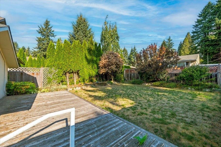 3040 Paisley Road North Vancouver, BC - 25