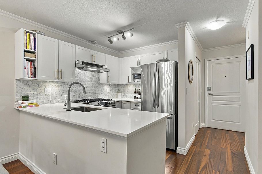 210 2181 W 10th Avenue Vancouver, BC - 18