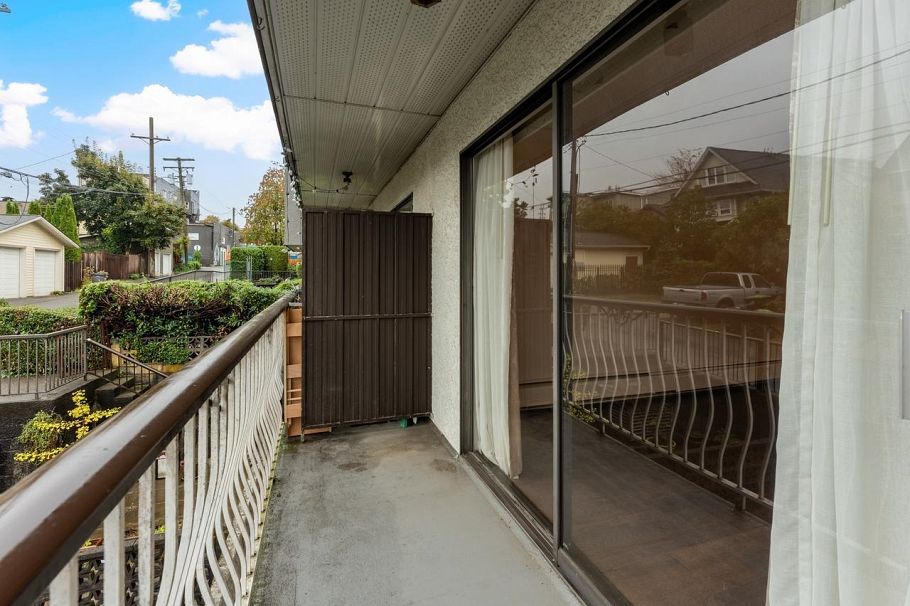 203 1611 E 3rd Avenue Vancouver, BC - 22