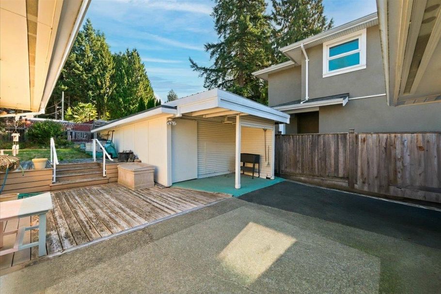 3040 Paisley Road North Vancouver, BC - 23