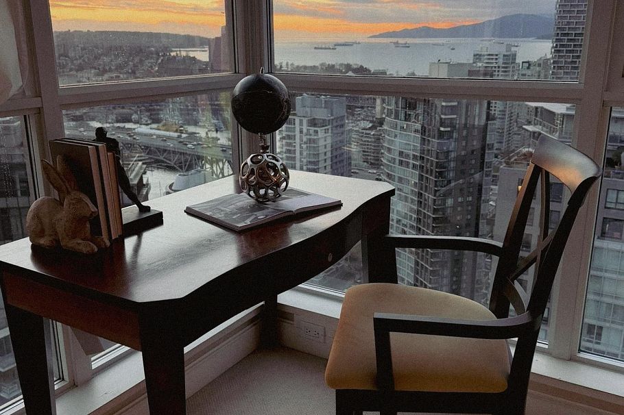 4302 1408 Strathmore Mews Vancouver, BC - 12